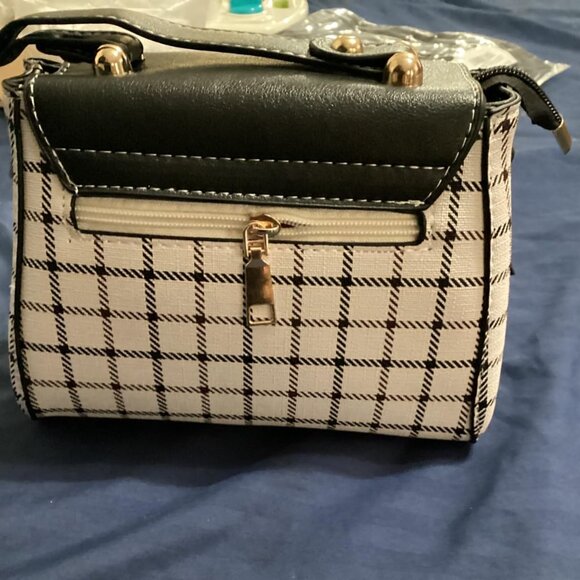 Neiman Marcus Plaid Twist Lock Black Bear Purse - Picture 5 of 7